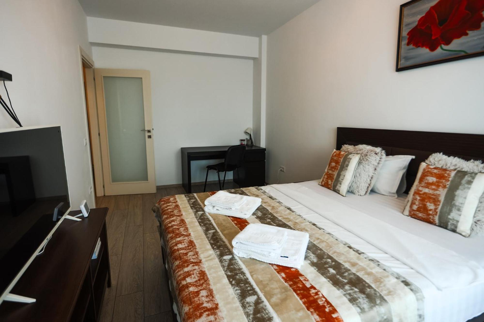 Q Luxury Via Mall Appartamento Iasi